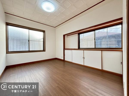 �Q�� �D���������������ޗm���́A���̖ڊo�߂��C�������ǂ������ł��ˁB���������Ԃ��������Ɖ߂������Ƃ��ł��܂��B�D�����F�����̃t���[�����O���ǂ�ȉƋ�ɂ��}�b�`���܂��I