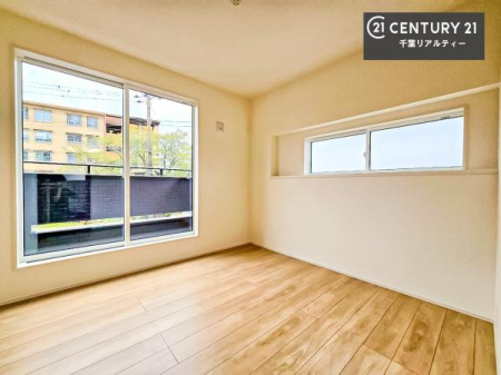 ���r���O�ȊO�̋��� 2�ʍ̌����m�ۂ������邢�����́A���ʂ����ǂ��A���邭��ϋ��S�n�̗ǂ���ԂƂȂ��Ă���܂��B�����b�N�X���ĉ߂�����S�n�̗ǂ��������ł��I���̖ڊo�߂��X�b�L�����܂��ˁB