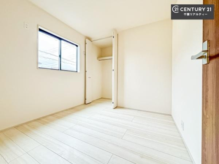 �q������ ���[�X�y�[�X����������m�ۂ���Ă��邽�߁A���������w�p�i���T�b�ƕЕt���A���ł��X�b�L���B
�Y��ȋ�Ԃ��ۂĂ܂��I