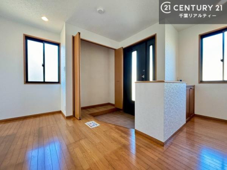 ���� ���ċA���Ă��Ă��A�������܁I�����������Ȃ�A�D�����}������Ă�����ԂɂȂ��Ă��܂��B
���邭��������錺�ւł��I