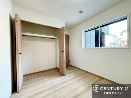 �q������ ���[�͂̂���m���ł��B����������������L�X�Ǝg���ċC�������ǂ��ł��I
�L���C�Ȗ��邢�������ŉ߂����̂́A�X�ɂ̂�т�������ł��܂��ˁI