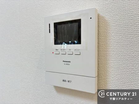 ���̑� TV���j�^�[�t�C���^�[�t�H���������B���K�҂̊���m�F���Ă���Ή��ł��邽�߁A�h�Ɩʂɂ��z�����ꂽ���S�̐ݔ��ł��B