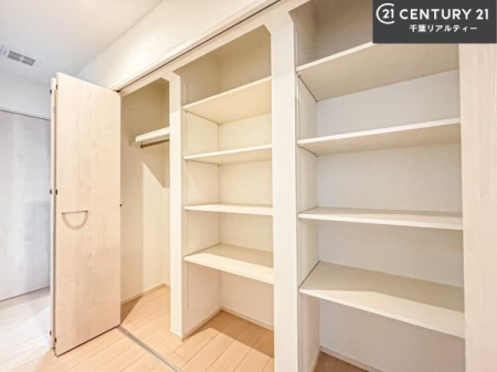 ���[ ���[�X�y�[�X�[�����Ă��܂��I�}�Ȃ��q�l�����q���Ă��U�炩�������������T�b�ƕЕt�����܂��I�������̃X�y�[�X�����܂��Ƃ肠�邨���������o���邱�Ƃ��o���܂��I