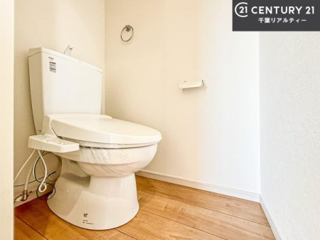 �g�C�� �������֍��ɂ��A�~��͕֍����g�����ł���̂ŗ₽���֍��ɍ��炸�ɍςފ������d�l�ł��I
