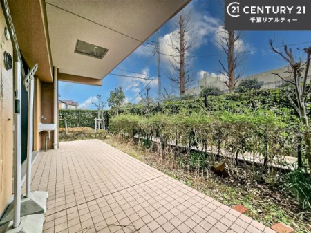 �� �z������ǍD�Ȃ���ł��I���ꂽ���ɂ͐�������n����J���I�Ȏ��Ԃ��y���߂܂��B
�K�[�f�j���O��ƒ�؉����y���߂܂��I