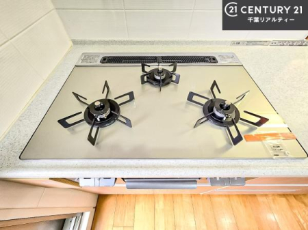 �L�b�`�� �R�����͎O������̂ł������̓����i�s���ł��܂��B
�������O�����t���ł��B�����X�y�[�X���L�X���Ă���׍�Ƃ����₷���I�g�����肪�ǂ��V�X�e���L�b�`���ł��I