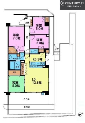 �Ԏ��} 4LDK�̂�Ƃ肠��Ԏ��́A�Ƒ����ꂼ��̋��ꏊ���m�ۂ��A
LDK�𒆐S�ɂ��������Œc���̎��Ԃ��L���ɁB
�S�����[�����ŏZ��Ԃ���������ۂĂ�݌v�ł��B