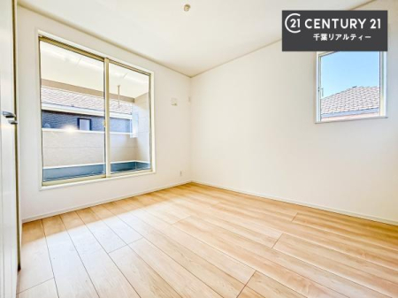 �Q�� �o���R�j�[�ɖʂ��Ă���m���ł��B���邭�����肪����A���C����������ł��܂��I���N���āA�O�ɏo�Ĕw�L�т����[�ċz�����ǂ������}������邱�Ƃ��ł��܂��B