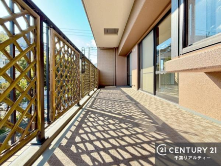 �o���R�j�[ �z������ǍD�ȃo���R�j�[�ł��I���ꂽ���ɂ͐�������n����J���I�Ȏ��Ԃ��y���߂܂��B