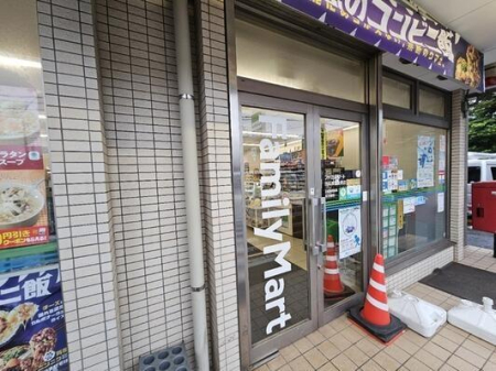 ���ӊ� �y�R���r�j�z�t�@�~���[�}�[�g�c�ۉ��K�u��X�F759m