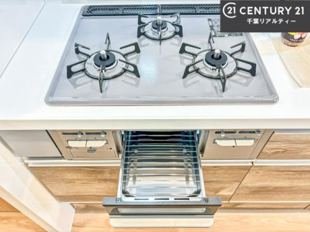 �L�b�`�� �R�����͎O������̂ł������̓����i�s���ł��܂��B
�������O�����t���ł��B�����X�y�[�X���L�X���Ă���׍�Ƃ����₷���I�g�����肪�ǂ��V�X�e���L�b�`���ł��I