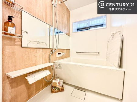 ���� �������������l�̕��͋C�̃o�X���[���́A�����o�Ă��ăo�X�^�C�����[���I
���d���撣���Ă��邲�J���ɂ��D�݂̓����̓����܂����āA�y����ł݂Ă͂������ł��傤���H