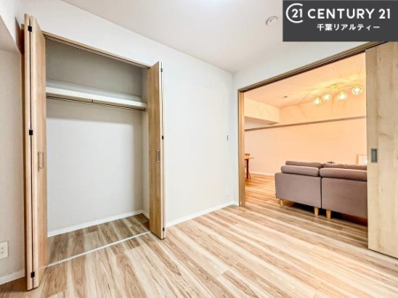 �Q�� �D���������������ޗm���́A���̖ڊo�߂��C�������ǂ������ł��ˁB���������Ԃ��������Ɖ߂������Ƃ��ł��܂��B�D�����F�����̃t���[�����O���ǂ�ȉƋ�ɂ��}�b�`���܂��I