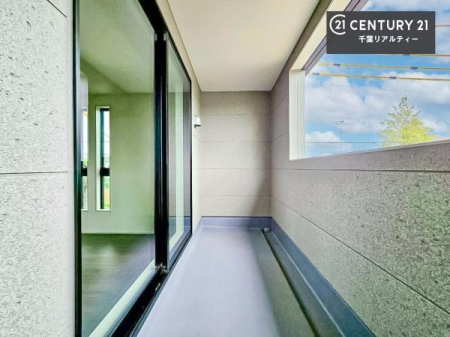 �o���R�j�[ �z������̗ǂ��o���R�j�[�ŁA�����󕨂��悭���������ł��ˁI
���V�C�̗ǂ����ɂ̓o���R�j�[�֏o�ă��t���b�V������̂��C�����悳�����ł��B