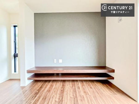 ���̑����� ���r���O�̈ꕔ�ɂ́A�J�E���^�[�t���I�R���Z���g������̂Ńe���r��Ƃ��ė��p���ł��܂��ˁI���񌻒n�ɂĂ��m���߂��������I