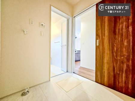 ���ʑ�E���ʏ� �����h���[���[���t���I�L�X���Ă���̂Ő���@�̂ق��ɓ��p�i�̎��[���b�N���̃X�y�[�X�����܂�܂��I���������₷���Ԏ��I