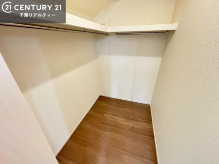 ���[ �E�H�[�N�C���N���[�[�b�g�t���ł��B��������̂��m���Ȃǂ����[���Ă��������ł��ˁI���ɂ���@�������ȂǋG�ߕ��̑傫�ȉƓd�����[�ł��܂��I