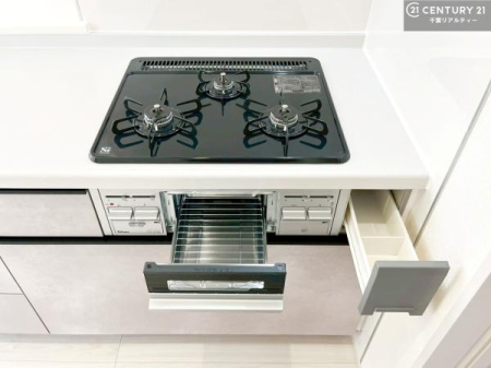 �L�b�`�� �R�����͎O������̂ł������̓����i�s���ł��܂��B
�������O�����t���ł��B�����X�y�[�X���L�X���Ă���׍�Ƃ����₷���I�g�����肪�ǂ��V�X�e���L�b�`���ł��I