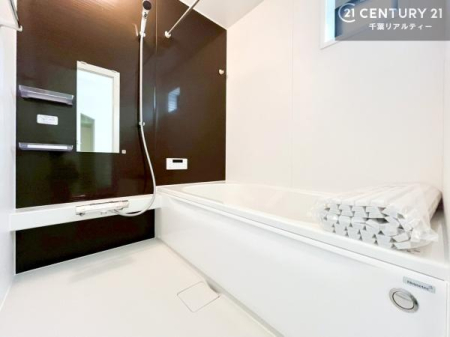 ���� �L�X�o�X�ň���̔������t���b�V���B�����L�΂���̂ŁA�����ɂ��������ƐZ����܂��ˁI�����̃o�X�^�C�����y���݂ɂȂ�܂��B