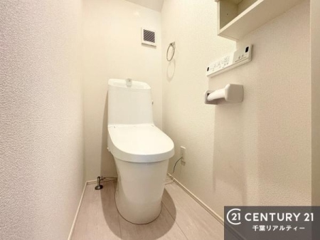 �g�C�� �������֍��ɂ��A�~��͕֍����g�����ł���̂ŗ₽���֍��ɍ��炸�ɍςފ������d�l�ł��I�V���v���ȃJ���[����Ƃ��Ă���̂ŁA������ꂪ���₷���ł��B