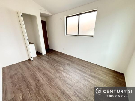 �Q�� 2�ʍ̌����m�ۂ������邢�����́A���ʂ����ǂ��A���邭��ϋ��S�n�̗ǂ���ԂƂȂ��Ă���܂��B�����b�N�X���ĉ߂�����S�n�̗ǂ��������ł��I���̖ڊo�߂��X�b�L�����܂��ˁI