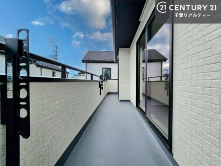 �o���R�j�[ �z������̗ǂ��o���R�j�[�ŁA�����󕨂��悭���������ł��ˁI
���V�C�̗ǂ����ɂ̓o���R�j�[�֏o�ă��t���b�V������̂��C�����悳�����ł��B