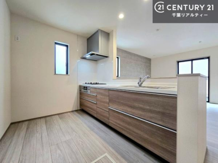 �L�b�`�� ���[�X�y�[�X���L�x�ŁA�����X�y�[�X���X�b�L���ƕЕt���Ђ�`�����p�ł��܂��I
���K�ɍ�Ƃ��ł��܂��I�����̗���������܂��I