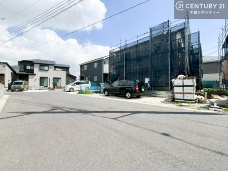 �O�ʓ��H�܂ތ��n�ʐ^ ���ӊ���A���q�l�̂���]�ɍ������������ꏏ�ɂ��ē���v���܂��B�Z��[���A�h�o�C�U�[�ɂ�邲���k������܂��B���Ђ͂��₢���킹�ɑ��Ή����܂��I���҂������܂���I