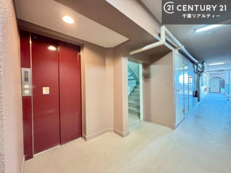 ���̑����p�� �G���x�[�^�[�����ŁA���X�̈ړ������K�B
�����̓��₨�ו��̑������ł��A�X���[�Y�ɂ��A��������܂��I