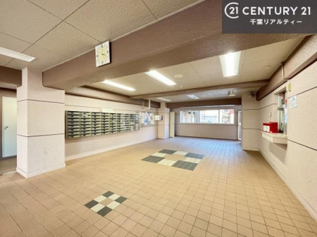 �G���g�����X �Z�܂��̊�ɂӂ��킵���A���邭�������ꂽ�G���g�����X�B
�K������S�n�悭�}�������A�㎿�ȋ�Ԃł��B