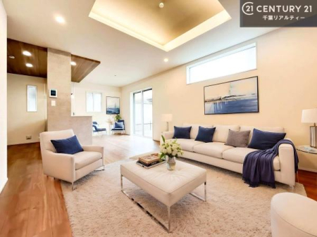 ���r���O �Ƌ��CG�p�[�X�ł��B�D�����z���܂肪���r���O����ł���ċ��S�n�̗ǂ���Ԃ����o���Ă���܂��I
���났�̎��Ԃ��߂����܂��I