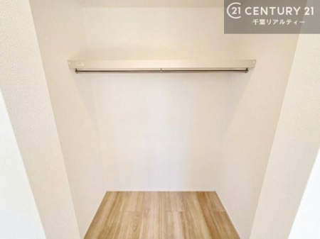 ���[ �E�H�[�N�C���N���[�[�b�g�t���ł��B��������̂��m���Ȃǂ����[���Ă��������ł��ˁI���ɂ���@�������ȂǋG�ߕ��̑傫�ȉƓd�����[�ł��܂��I