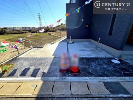 ���ԏ� ���ԃX�y�[�X��2�䕪����܂��I�Z�J���h�J�[�͂������A�o�C�N�⎩�]�ԂȂǂ��u���ꏊ�ɍ���܂���B