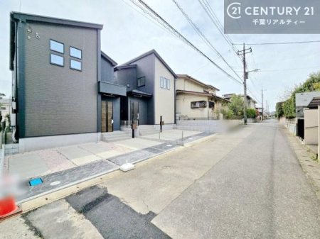 �O�ʓ��H�܂ތ��n�ʐ^ �S�䂭�܂Ō��n����������������悤�A�����ē��̂��p�ӂ������Ă���܂��B���C�y�ɂ��₢���킹�̏�A���z�̕�炵�ւ̈�������i�߂��������I