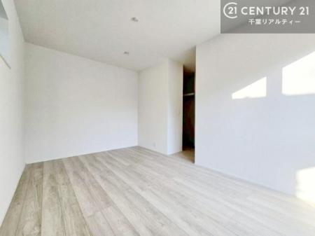 ���r���O�ȊO�̋��� �V���v���Ƀf�U�C������Ă��邽�߁A�Ƌ��I�т܂���I
���C�ɓ���̉Ƌ��u���Ă��낰���Ԃ���邱�Ƃ��ł��܂��B