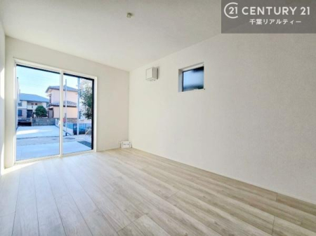 �Q�� �D���������������ޗm���́A���̖ڊo�߂��C�������ǂ������ł��ˁB���������Ԃ��������Ɖ߂������Ƃ��ł��܂��B�D�����F�����̃t���[�����O���ǂ�ȉƋ�ɂ��}�b�`���܂��I