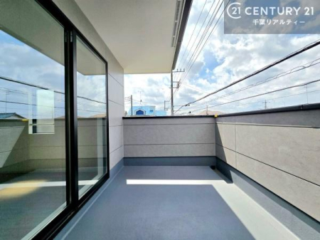 �o���R�j�[ �z������̗ǂ��o���R�j�[�ŁA�����󕨂��悭���������ł��ˁI
���V�C�̗ǂ����ɂ̓o���R�j�[�֏o�ă��t���b�V������̂��C�����悳�����ł��B