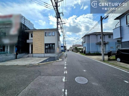 �O�ʓ��H�܂ތ��n�ʐ^ ���邭�J���I�Ȋp�n�ł�������ґ�Ȃ��Z�܂������܂��񂩁B