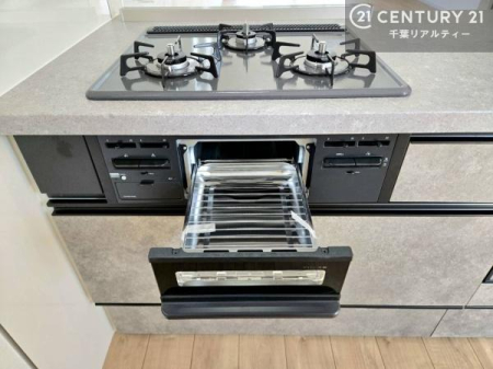 �L�b�`�� �R�����͎O������̂ł������̓����i�s���ł��܂��B
�������O�����t���ł��B�����X�y�[�X���L�X���Ă���׍�Ƃ����₷���I�g�����肪�ǂ��V�X�e���L�b�`���ł��I