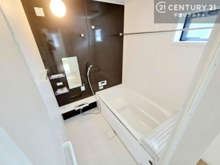 ���� �������������l�̕��͋C�̃o�X���[���́A�����o�Ă��ăo�X�^�C�����[���I
���d���撣���Ă��邲�J���ɂ��D�݂̍���̓����܂����āA�y����ł݂Ă͂������ł��傤���H