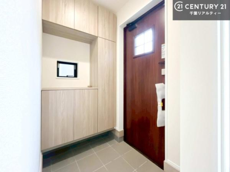 ���� ���ċA���Ă��Ă��A�������܁I�����������Ȃ�A�D�����}������Ă�����ԂɂȂ��Ă��܂��B
���邭��������錺�ւł��I