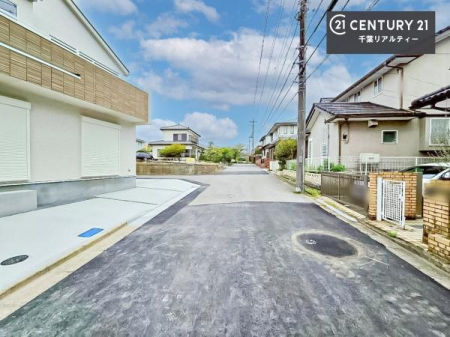 �O�ʓ��H�܂ތ��n�ʐ^ ���ӊ���A���q�l�̂���]�ɍ������������ꏏ�ɂ��ē���v���܂��B�Z��[���A�h�o�C�U�[�ɂ�邲���k������܂��B���Ђ͂��₢���킹�ɑ��Ή����܂��I���҂������܂���I