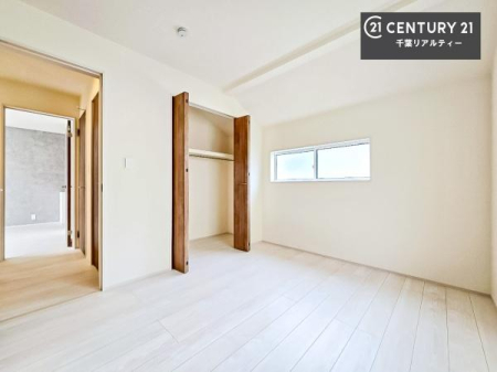 �q������ ���[�͂̂���m���ł��B����������������L�X�Ǝg���ċC�������ǂ��ł��I
�L���C�Ȗ��邢�������ŉ߂����̂́A�X�ɂ̂�т�������ł��܂��ˁI