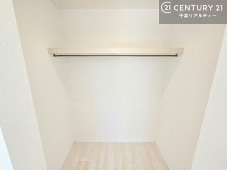 ���[ �E�H�[�N�C���N���[�[�b�g�t���ł��B��������̂��m���Ȃǂ����[���Ă��������ł��ˁI���ɂ���@�������ȂǋG�ߕ��̑傫�ȉƓd�����[�ł��܂��I