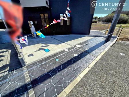 ���ԏ� ���ԃX�y�[�X��2�䕪����܂��I�Z�J���h�J�[�͂������A�o�C�N�⎩�]�ԂȂǂ��u���ꏊ�ɍ���܂���B