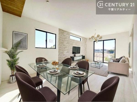 ���r���O �Ƌ��CG�p�[�X�ł��B�S�n�ǂ����r���O�͉Ƒ������R�ƏW�܂�܂��B�Ƒ��c�R�̎��Ԃ����������ł��B���Ƒ��ƁA����w�[���������Ԃ��߂��������ł��ˁB