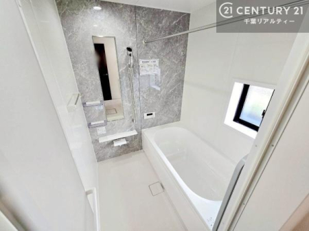 ���� 1���̔�����������Ɩ����Ă���闁���ł��B
�������̑f�G�ȃ����N�[�[�V�����ꏊ�ł��I