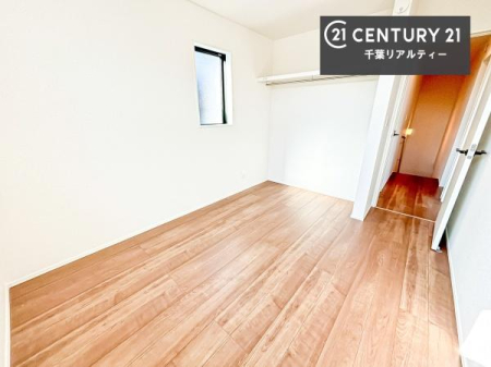 �m�� ���邭���ʂ��̗ǂ������ł��B�u�V���v���v�Ƀf�U�C�����ꂽ�����B���R�x�������̂ŉƋ�⃌�C�A�E�g�ł��D�݂̋�Ԃ�n��グ���܂��B�����x�A���n�ɂĂ��m�F���������B