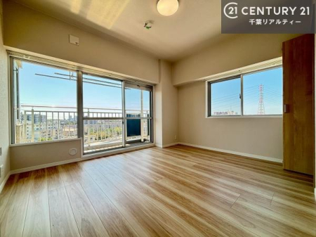 ���r���O�ȊO�̋��� �V���v���Ƀf�U�C������Ă��邽�߁A�Ƌ��I�т܂���I
���C�ɓ���̉Ƌ��u���Ă��낰���Ԃ���邱�Ƃ��ł��܂��B