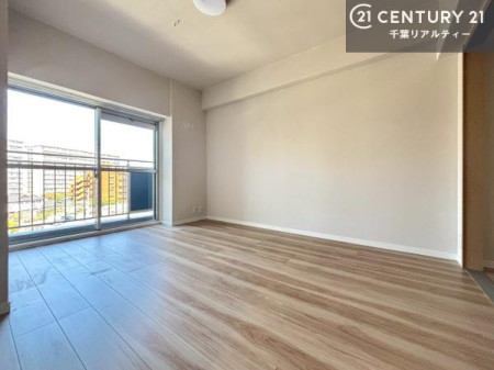 �Q�� �o���R�j�[�ɖʂ��Ă���m���ł��B���邭�����肪����A���C����������ł��܂��I���N���āA�O�ɏo�Ĕw�L�т����[�ċz�����ǂ������}������邱�Ƃ��ł��܂��B